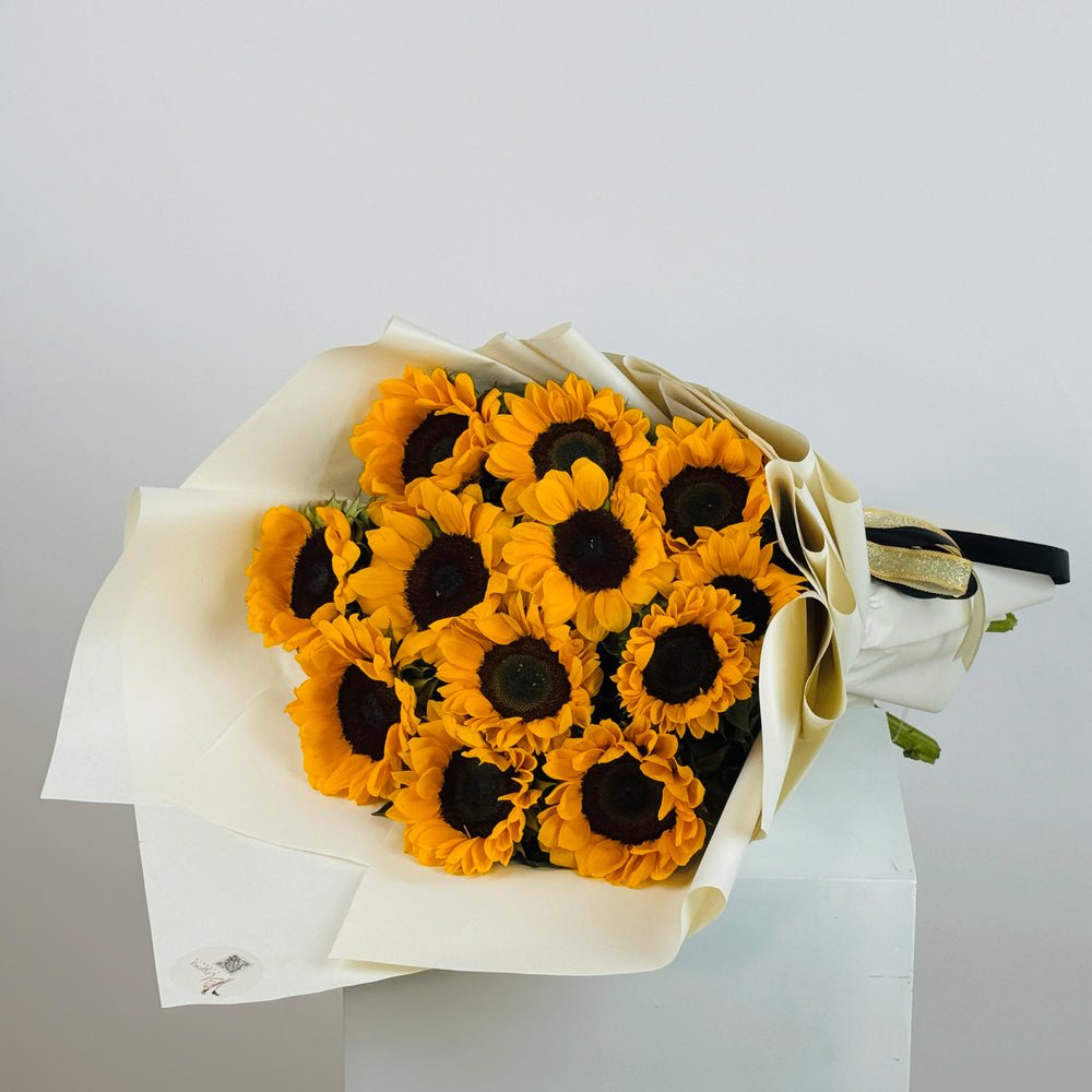 Promise & Honey Boquet (another view) — gift delivery in Lahore