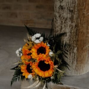 Sunflower & Daisy Bouquet — Tohfaat gift delivery in Lahore and Burewala