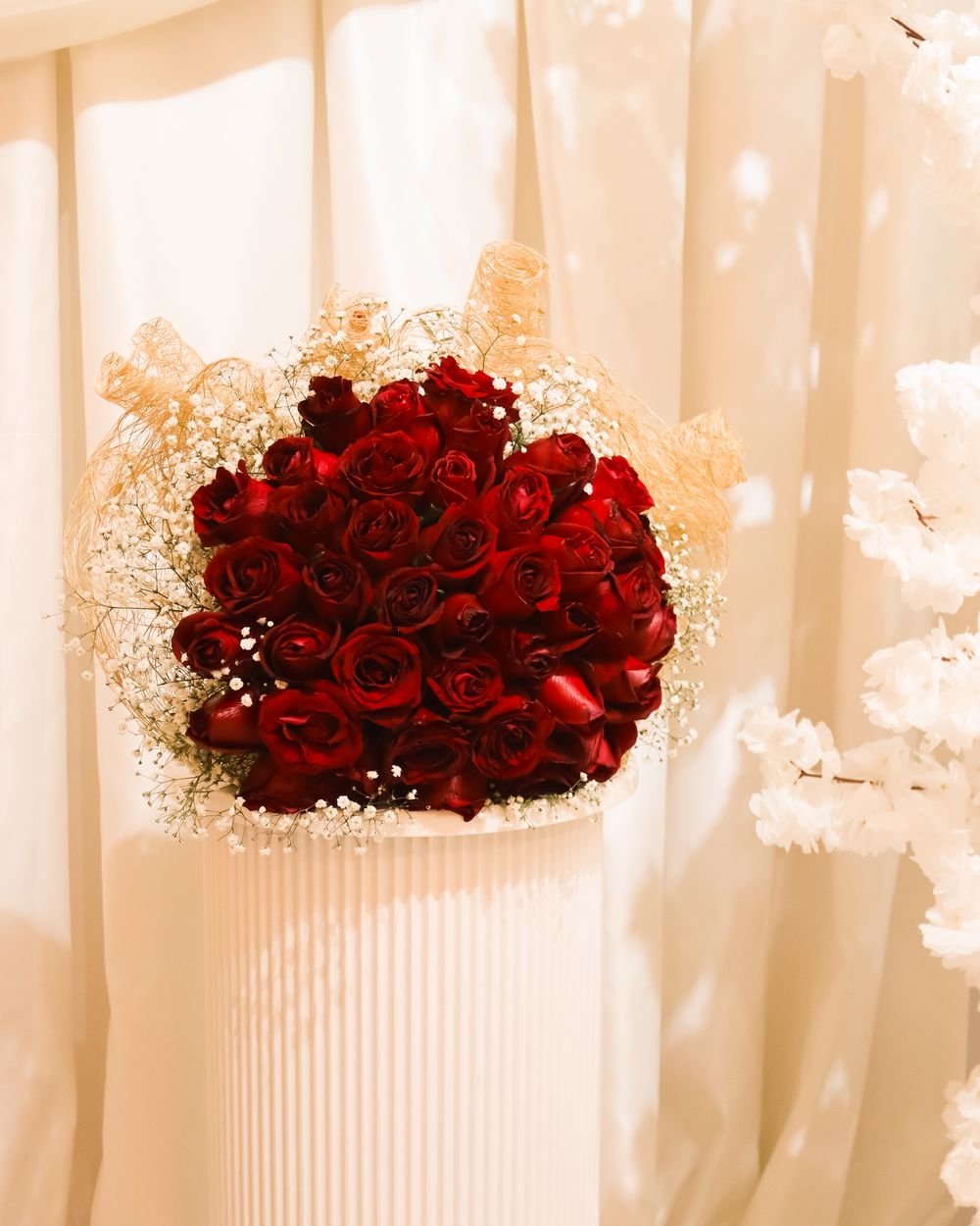 Royal Red Rose Bouquet — Tohfaat gift delivery in Lahore and Burewala