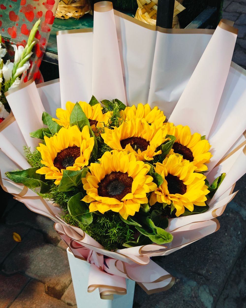 Sunshine Sunflower Bouquet — Tohfaat gift delivery in Lahore and Burewala